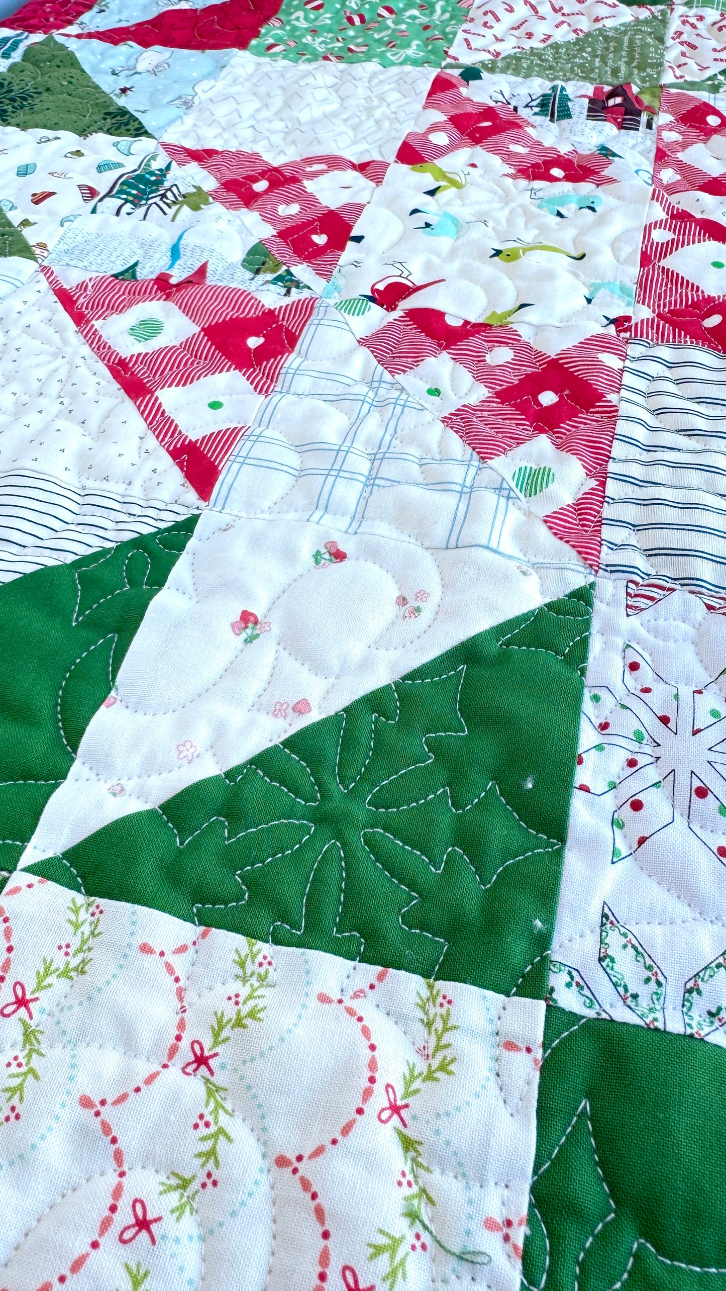 Santa's Puzzle Quilt Pattern - PDF Automatic Download